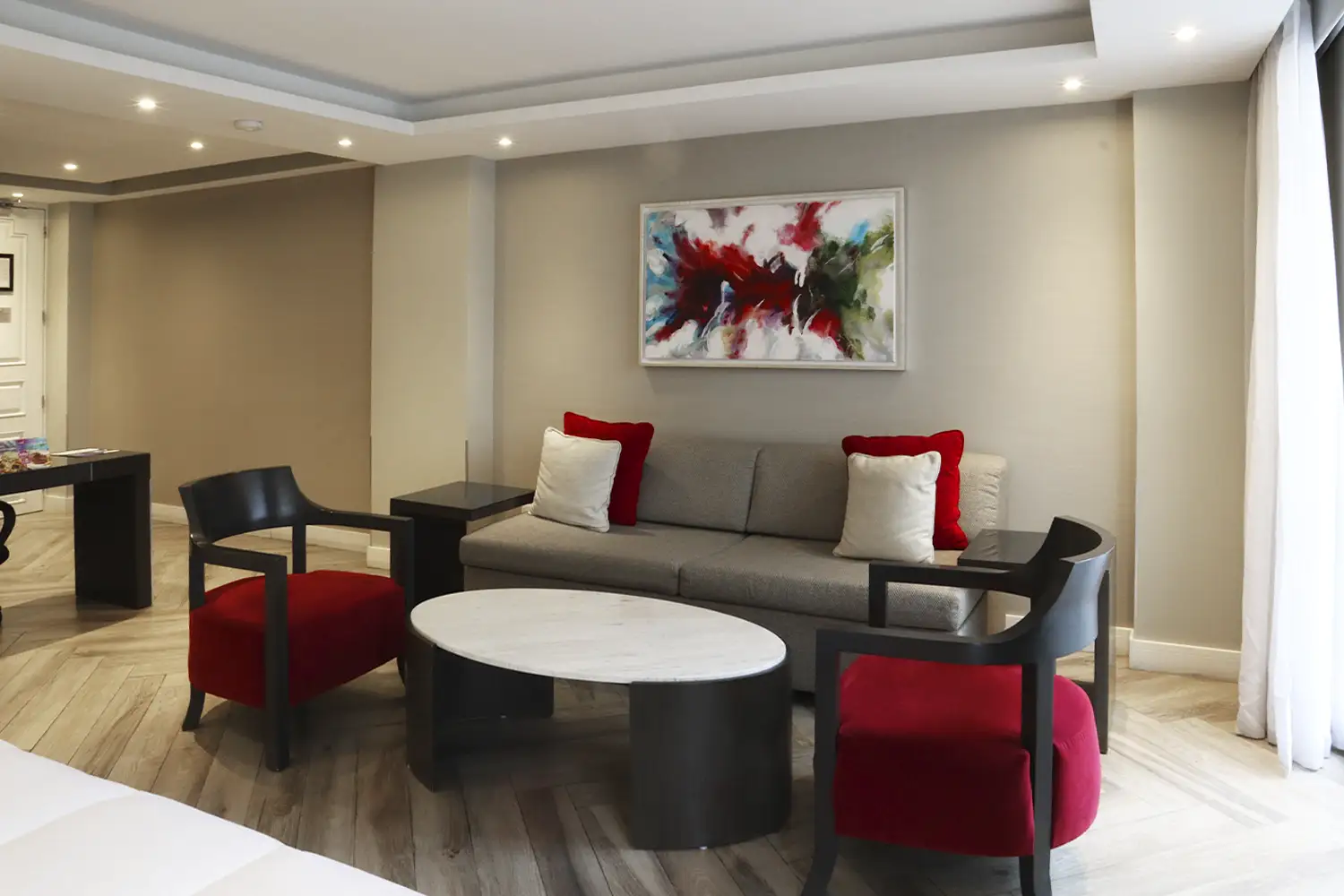Reserva una Experiencia Inolvidable con la habitacion Junior Suite con Terraza en Hotel Boutique Isaaya